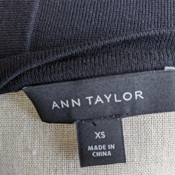 Ann Taylor Long Sleeve Crew Neck Sweater Black XS - Picture 6 of 7